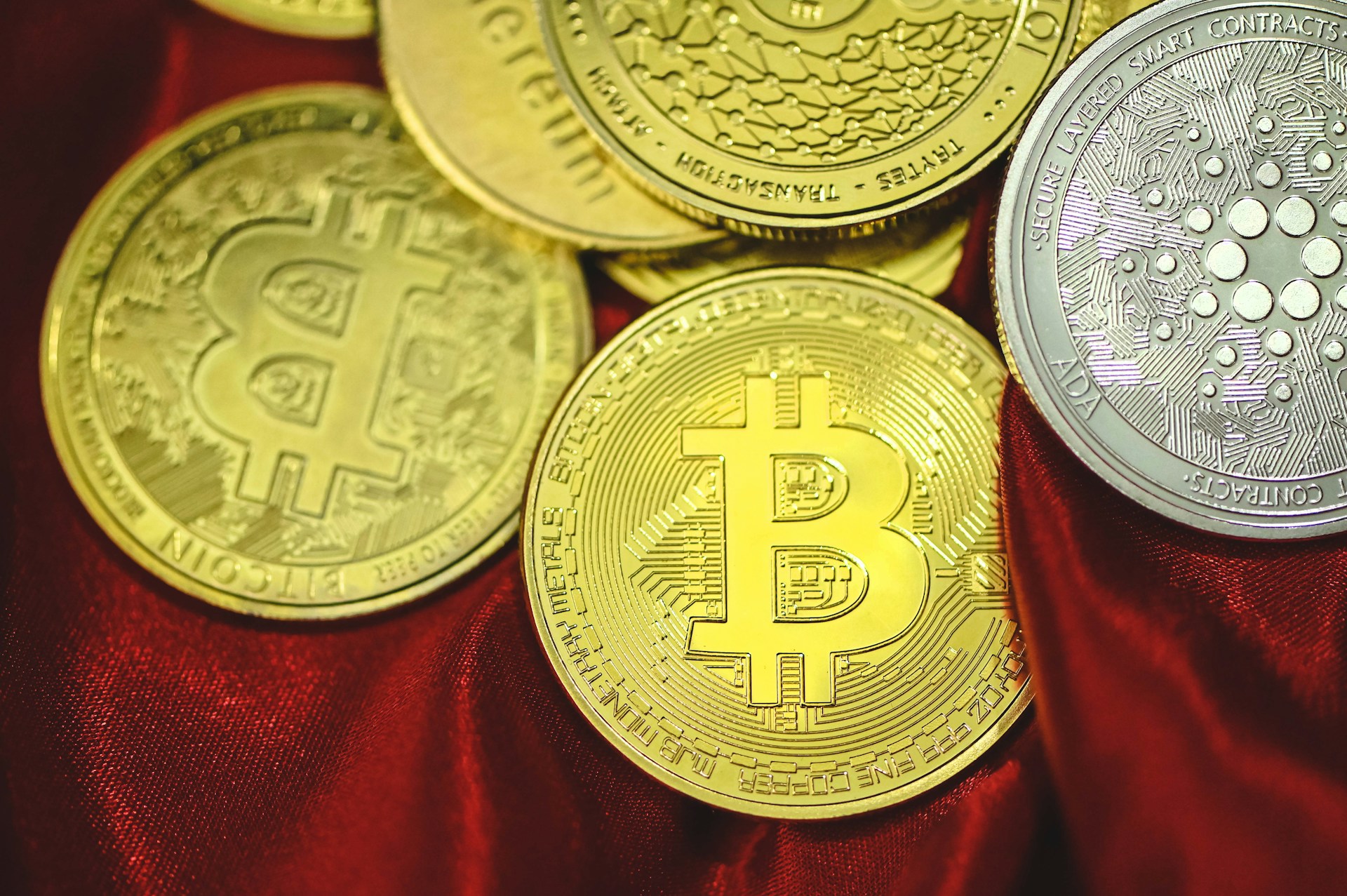 Explore Bitcoin Price Chart